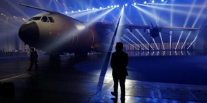 Airbus demande une reunion europeenne sur l'a400m
