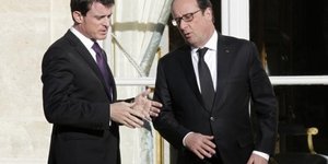 Francois hollande en president et manuel valls a la manoeuvre