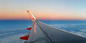 L'aile d'un avion easyjet