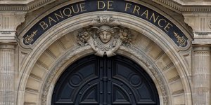 La banque de france prevoit une "legere" croissance au premier trimestre