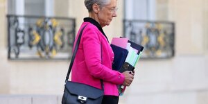 Le premier ministre francais elisabeth borne a paris, en france
