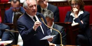 Le premier ministre francais francois bayrou s& 39 exprime a l& 39 assemblee nationale a paris, france
