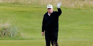 Le president americain trump en visite en ecosse
