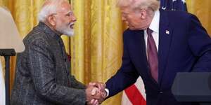 Le president americain trump tient une conference de presse conjointe avec le premier ministre indien modi a la maison blanche, a washington