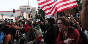 Les manifestations contre les controles federaux de l& 39 immigration se poursuivent a los angeles