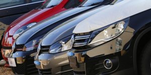 Les ventes de voitures en europe ont legerement flechi en octobre