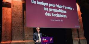 Loin des premires propositions du Nouveau Front populaire, le camp socialiste dvoile un projet fond sur le compromis.
