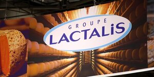 Photo du logo du groupe lactalis au salon international de l'agriculture 2020 a paris