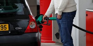 Soutien massif au mouvement contre les prix des carburants