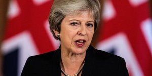 Theresa may somme l'ue de sortir les negociations de l'impasse